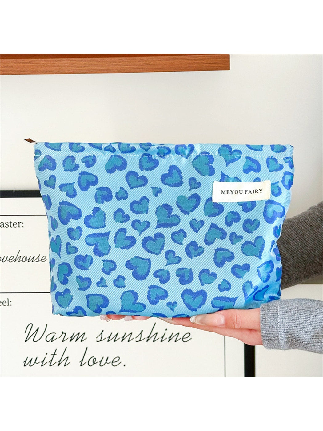 Cosbai - Vintage Leopard Heart Printed Makeup Bag