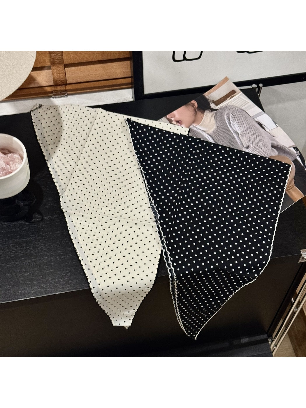 Scarvii - Elegant Dot Trimmed Triangle Bandana
