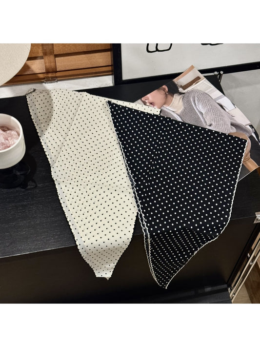 Scarvii - Elegant Dot Trimmed Triangle Bandana