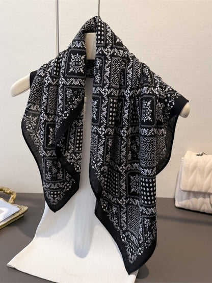 Scarvii - Elegant Herringbone Floral Square Scarf – Vintage Charm