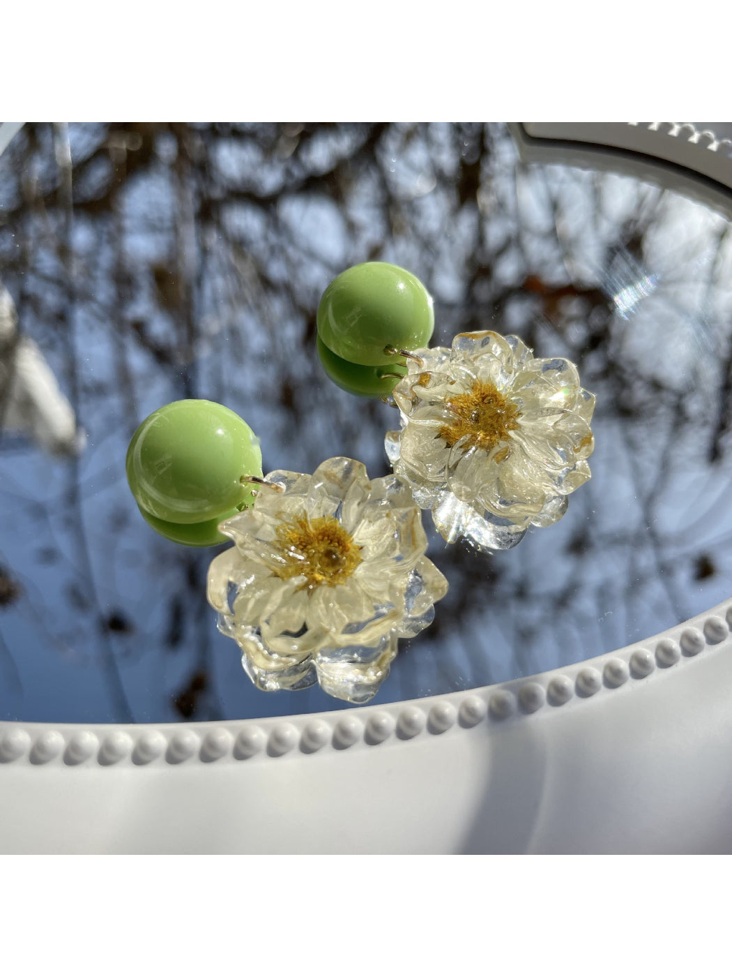 Earwish - Daisy Flower Drop Earrings