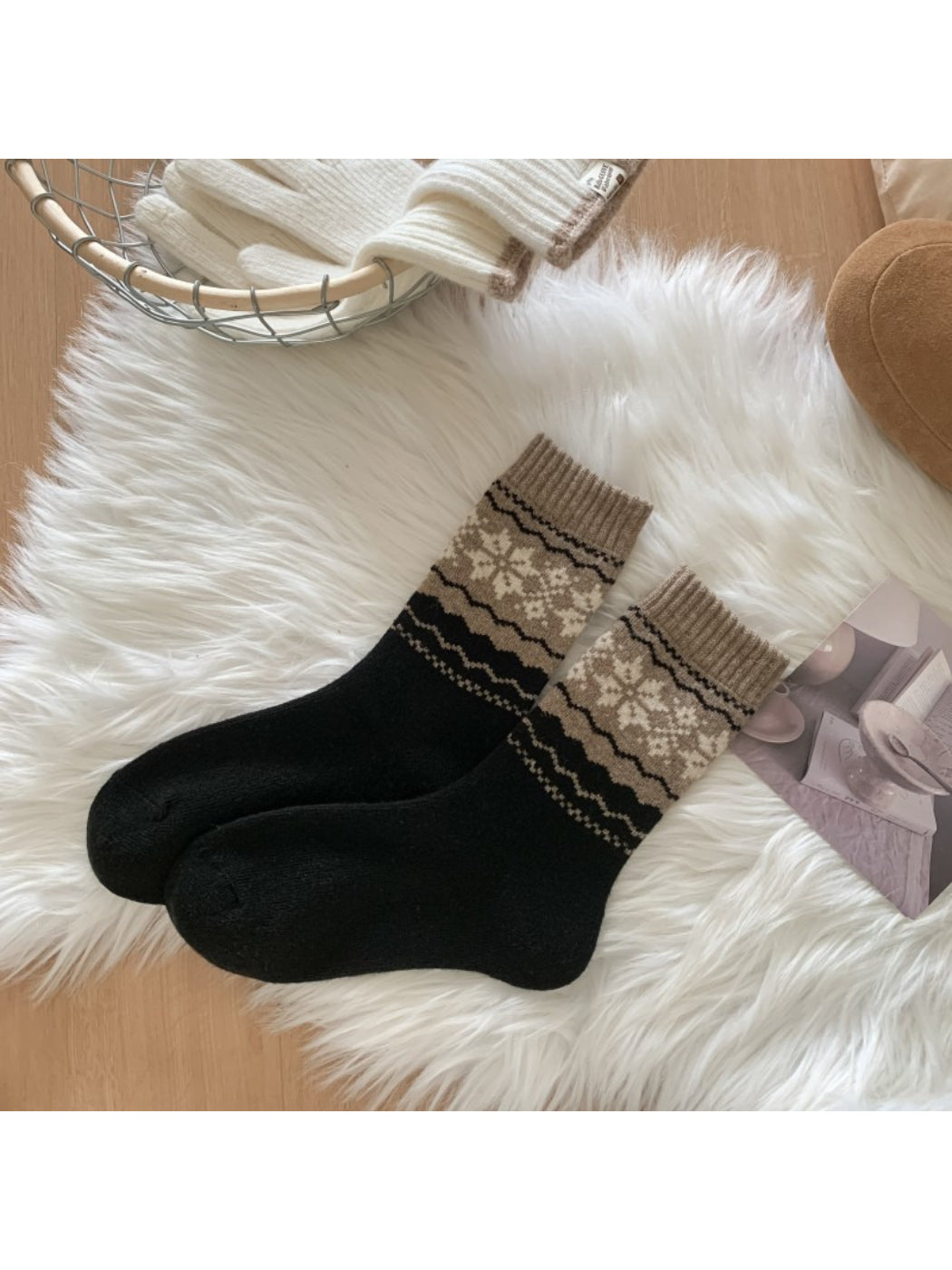 Rufia - Nordic Snowflake Crew Socks