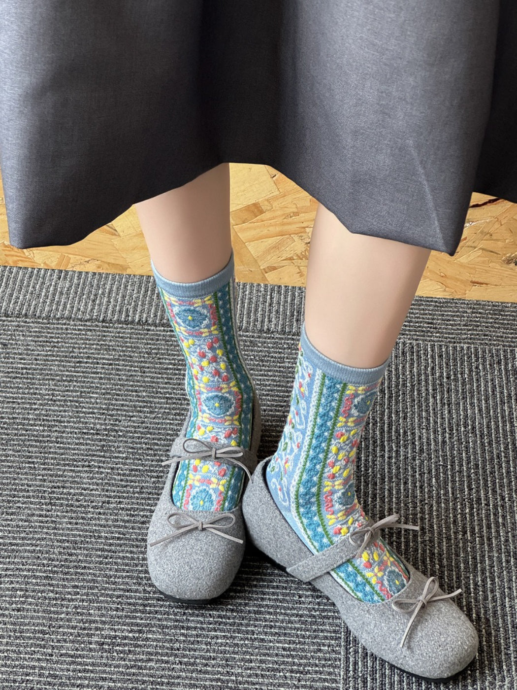Rufia - Textured Floral Ribbon Socks