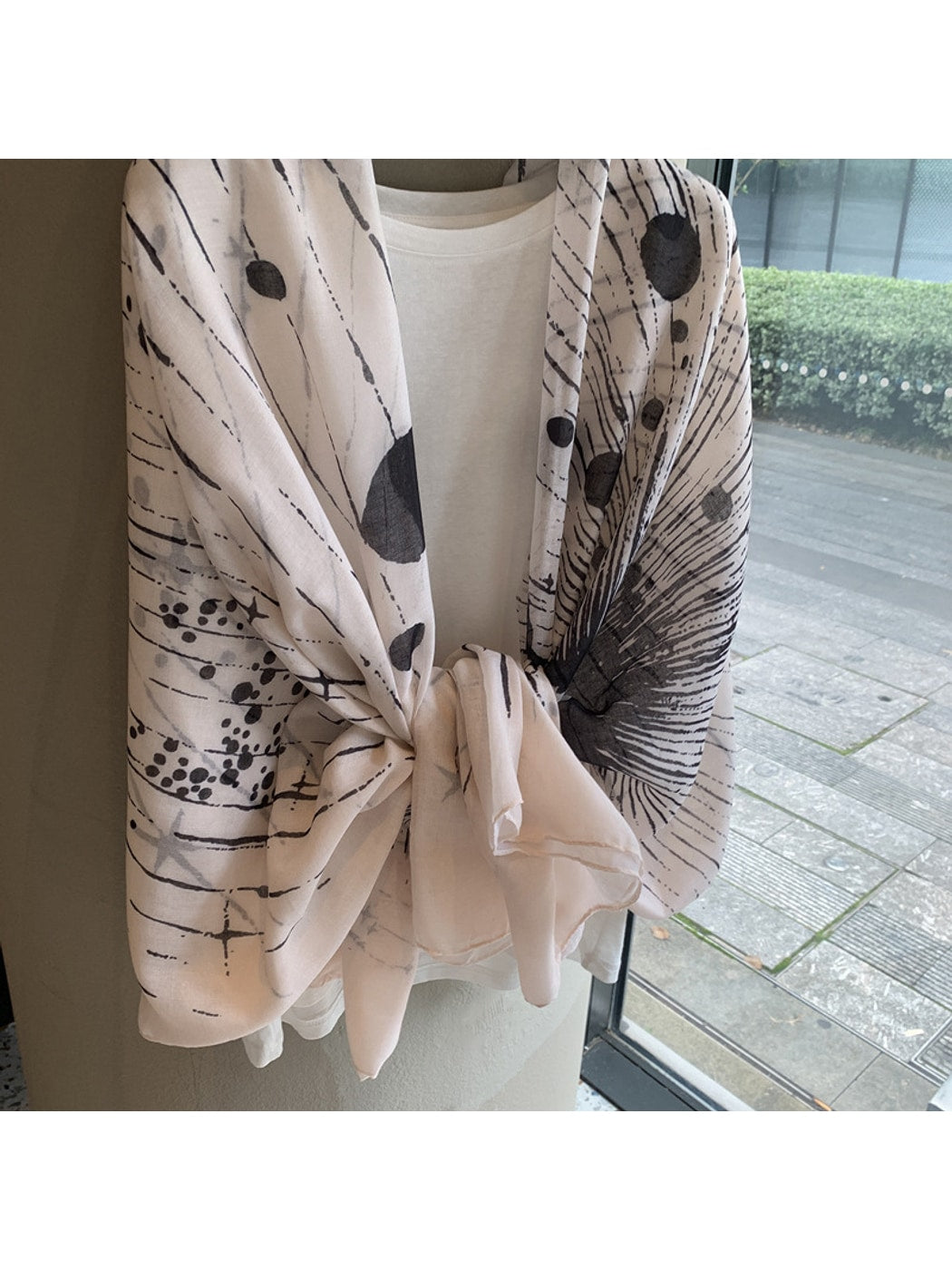 Scarvii - Artistic Brush Line Shawl Scarf