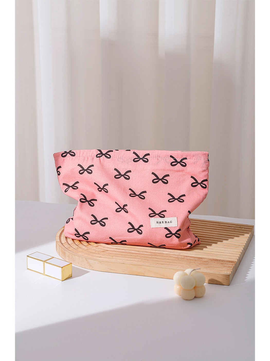 Cosbai - Floral Bow Print Handheld Cosmetic Bag