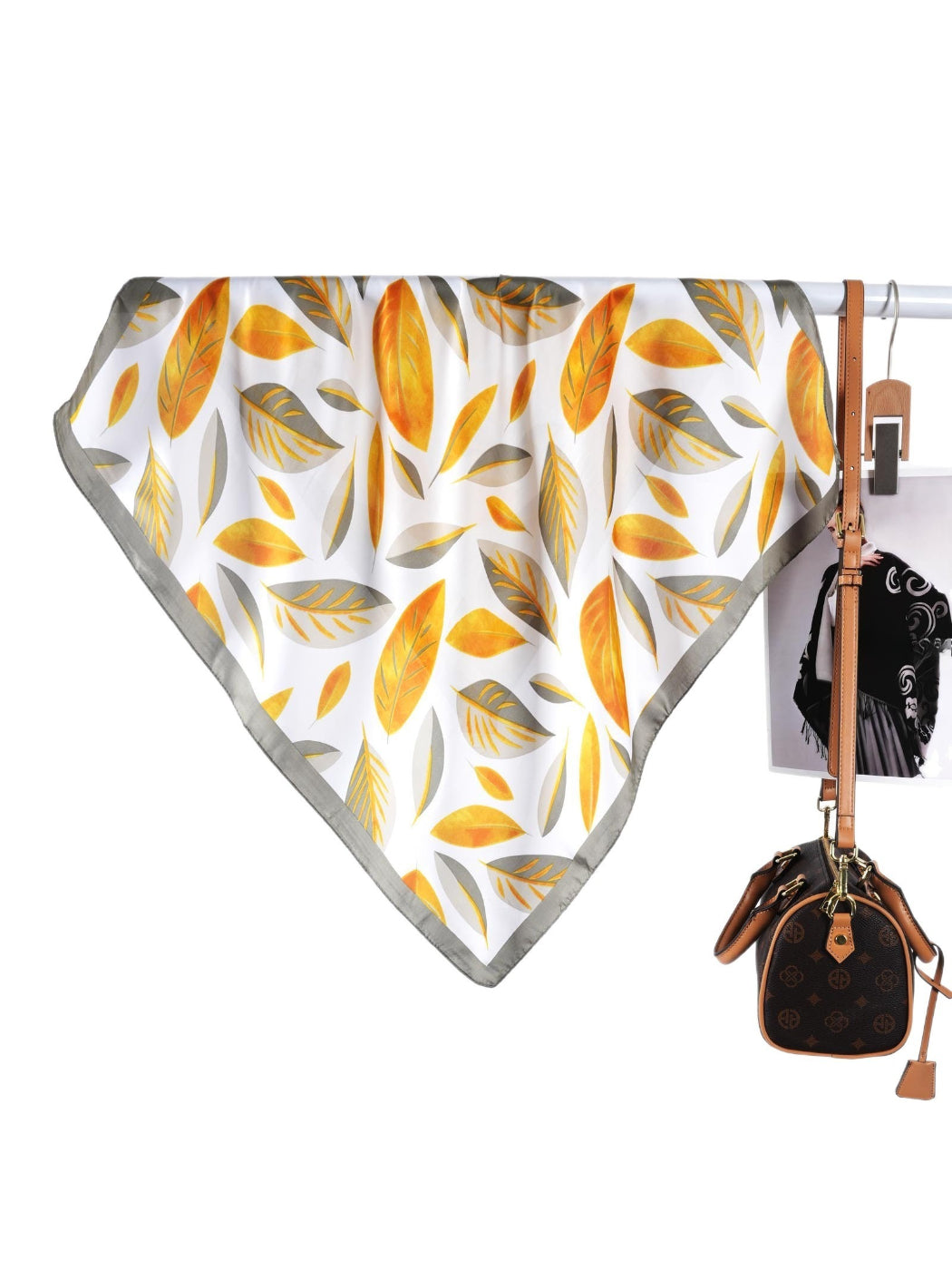 Scarvii - Watercolor Leaf Square Scarf