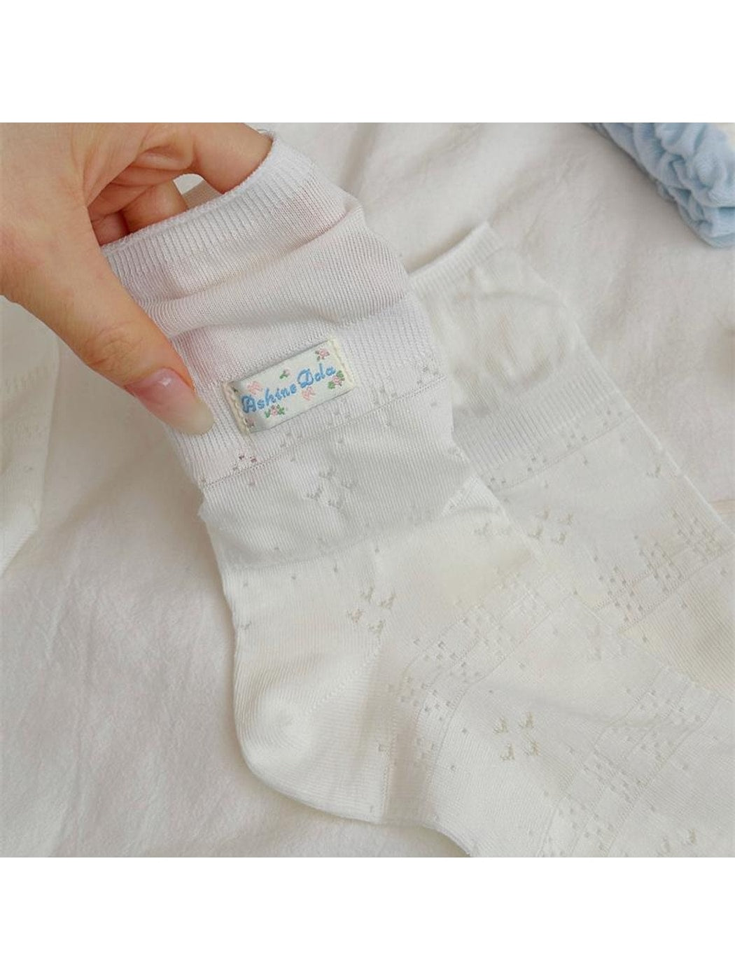 Rufia - Sweet Bow Detail Openwork Crew Socks