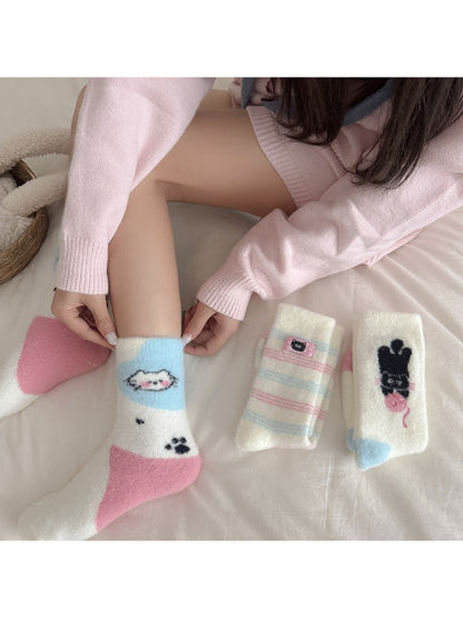 Rufia – Cozy Cat Pattern Crew Socks