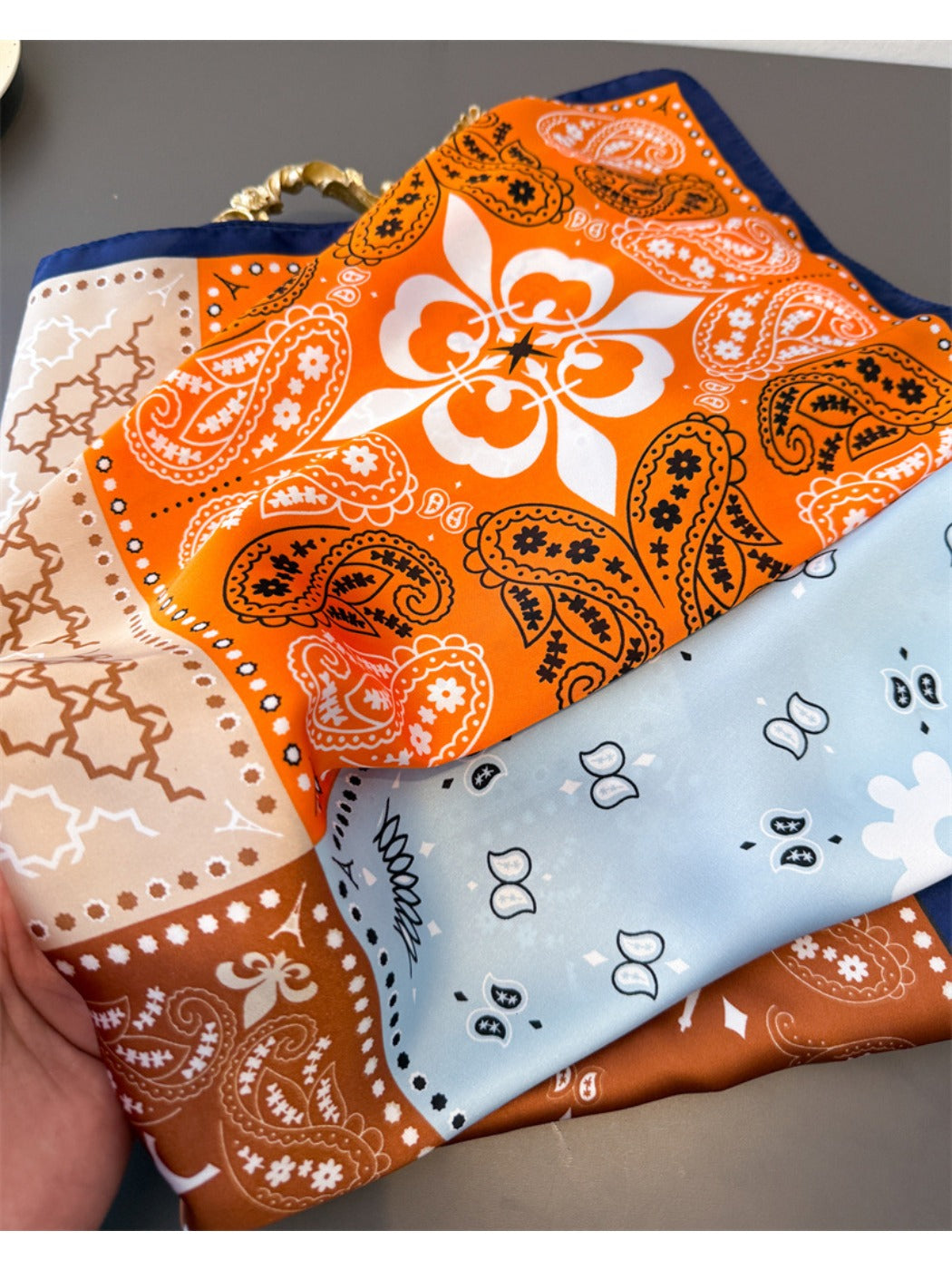 Scarvii - Colorblock Printed Paisley Scarf