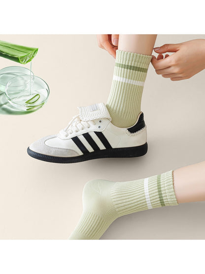 Rufia - Minimalist Ribbed Striped Cuffs Crew Socks