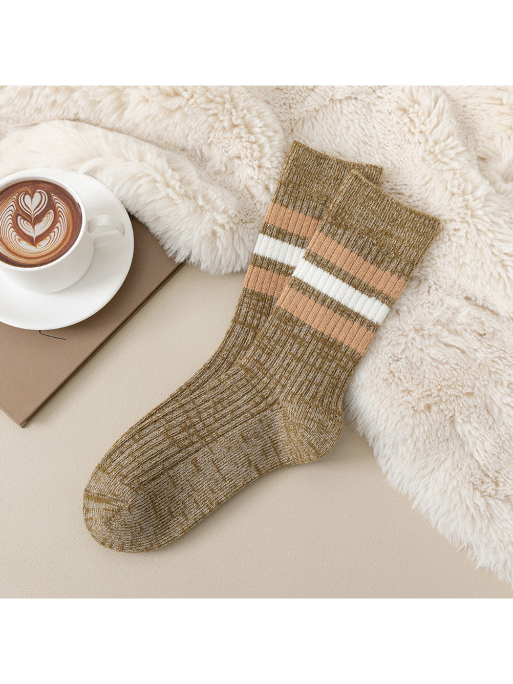 Rufia - Simple Triple Stripe Casual Crew Socks