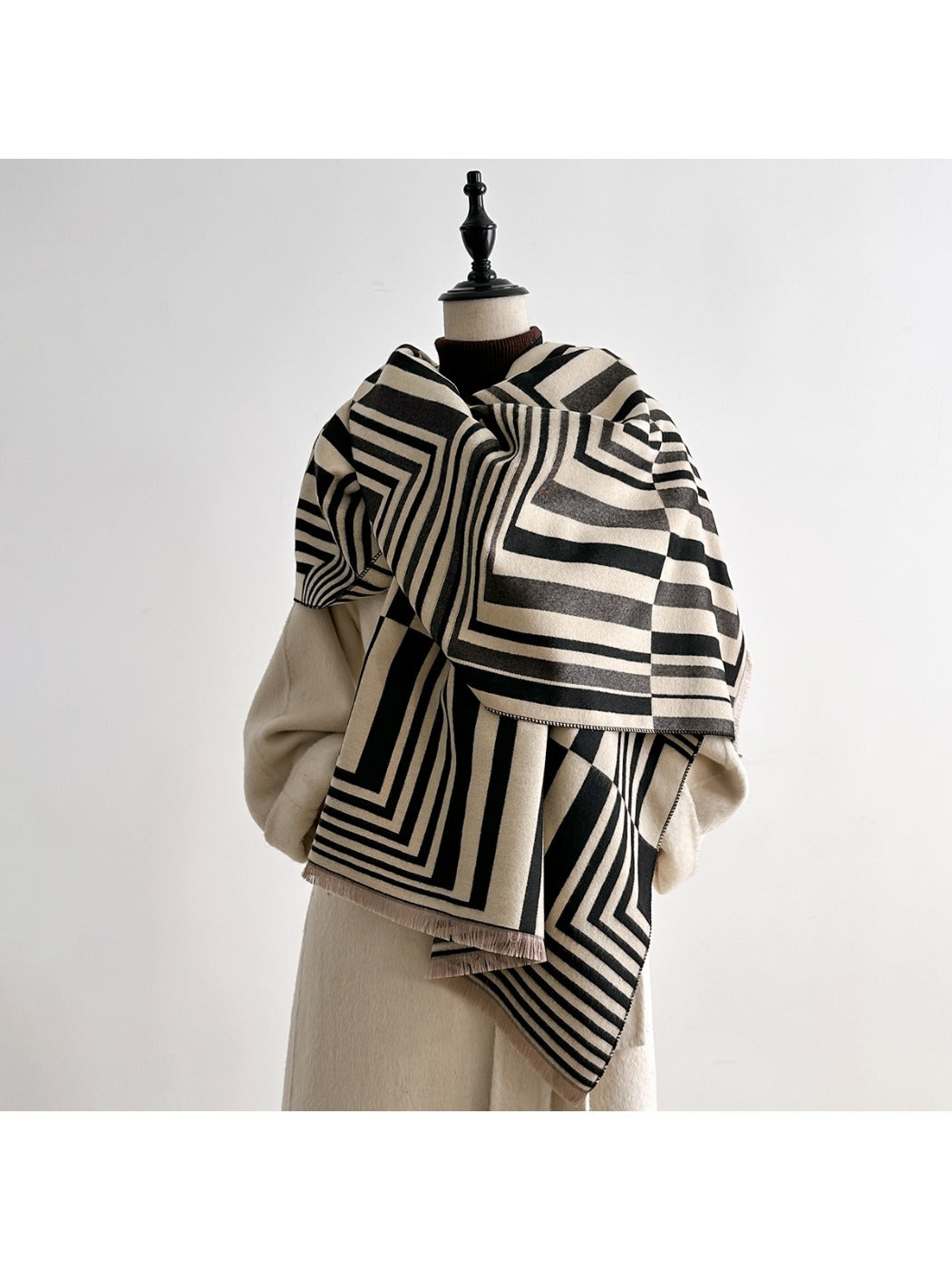 Scarvii – Striped Geometric Winter Scarf & Shawl