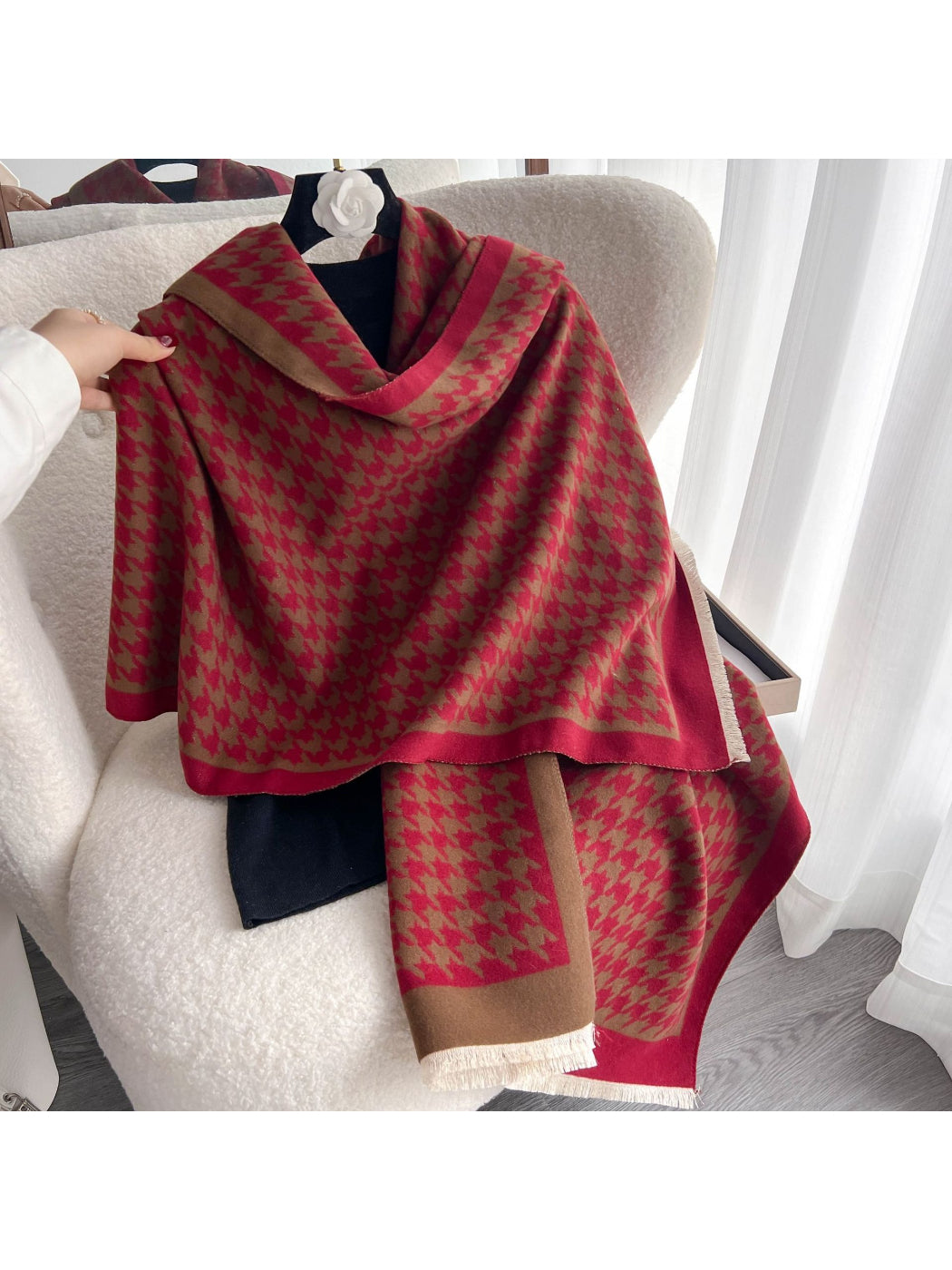 Scarvii - Retro Houndstooth Pattern Winter Scarf