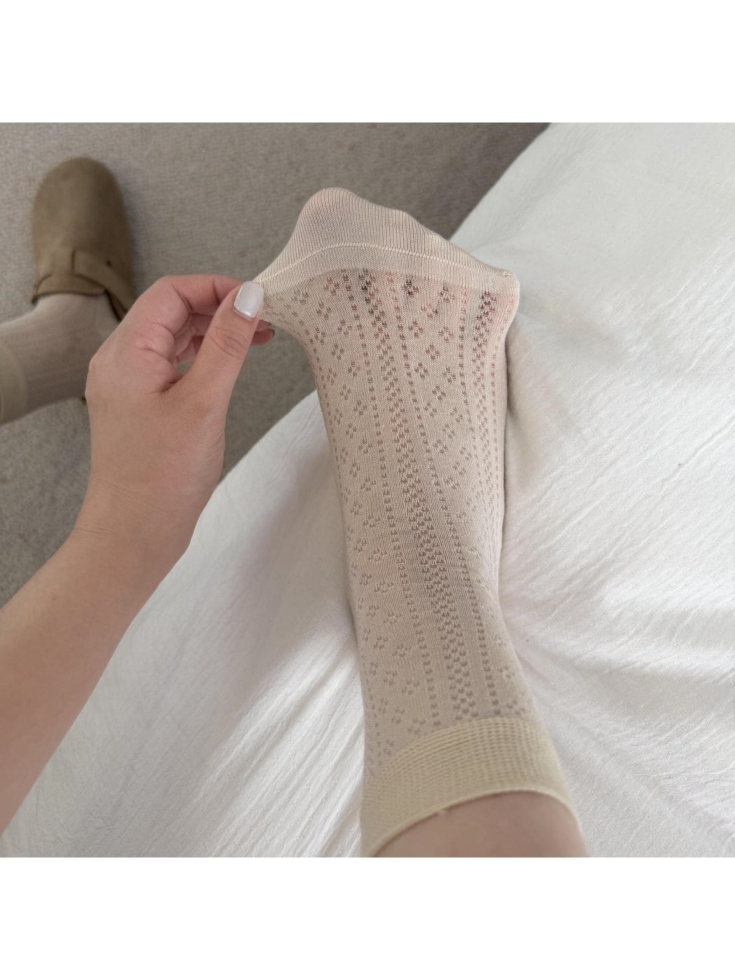 Rufia - Elegant Sheer Mesh Detail Crew Socks