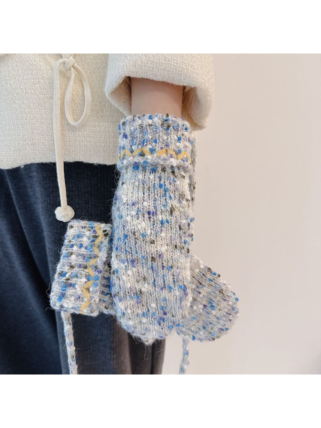Gloving - Speckled Knit Winter Mittens