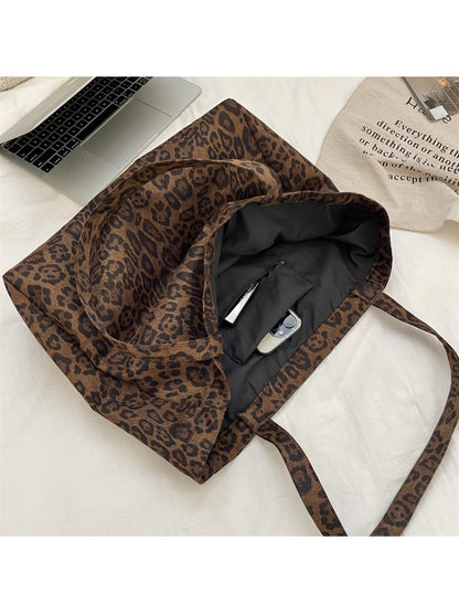 Cosbai - Women's Shoulder Bag with Leopard Print