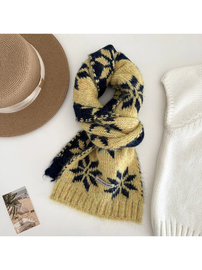 Scarvii - Nordic Snowflake Knit Scarf