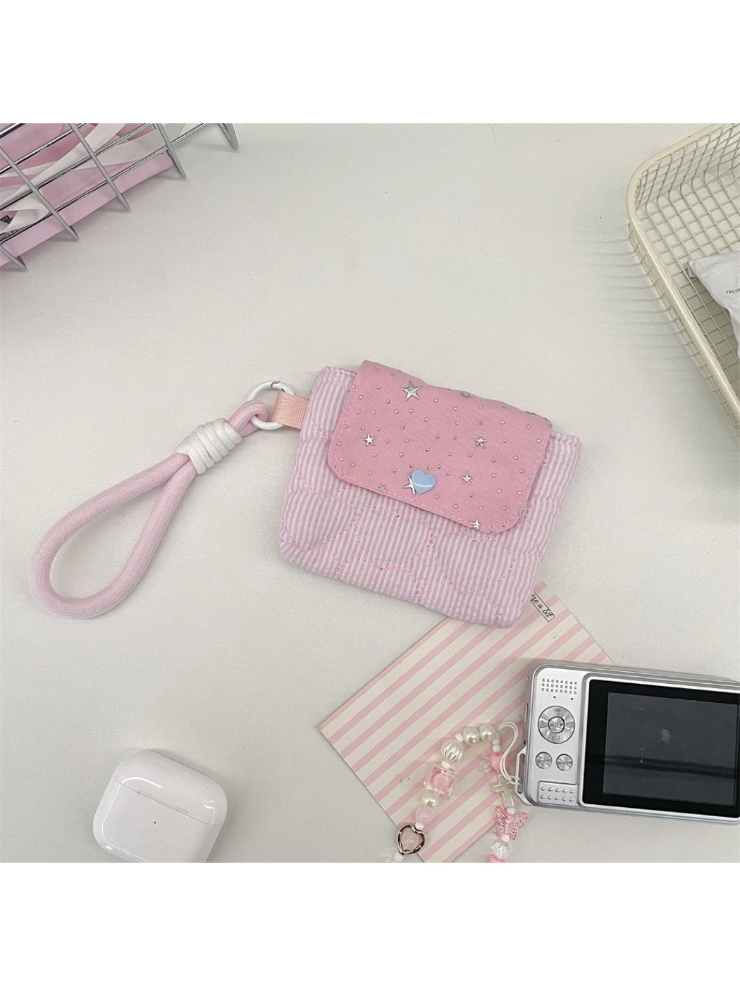 Cosbai mini star key pouch bag shown open with keys inside