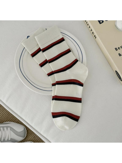 Rufia - Playful Dog Pattern Crew Socks