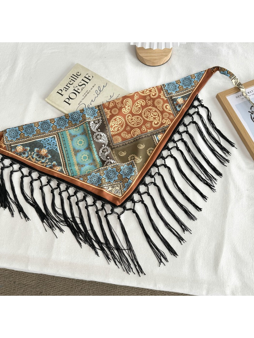 Scarvii - Chic Fringed Fashion Triangle Bandana