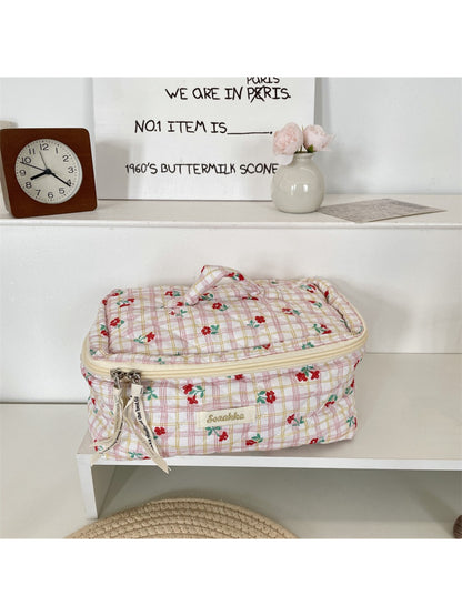 Cosbai - Quilted Travel Makeup Bag