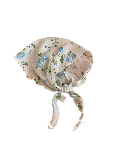 Scarvii - Fresh Style Floral Printed Triangle Scarf - Light & Airy