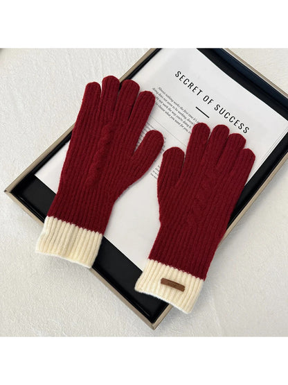 Gloving - Cable Knit Colour Cuff Winter Gloves