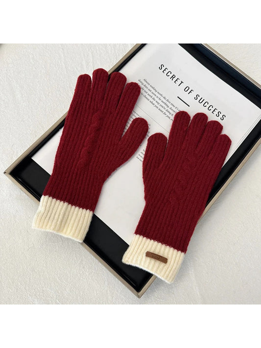Gloving - Cable Knit Colour Cuff Winter Gloves