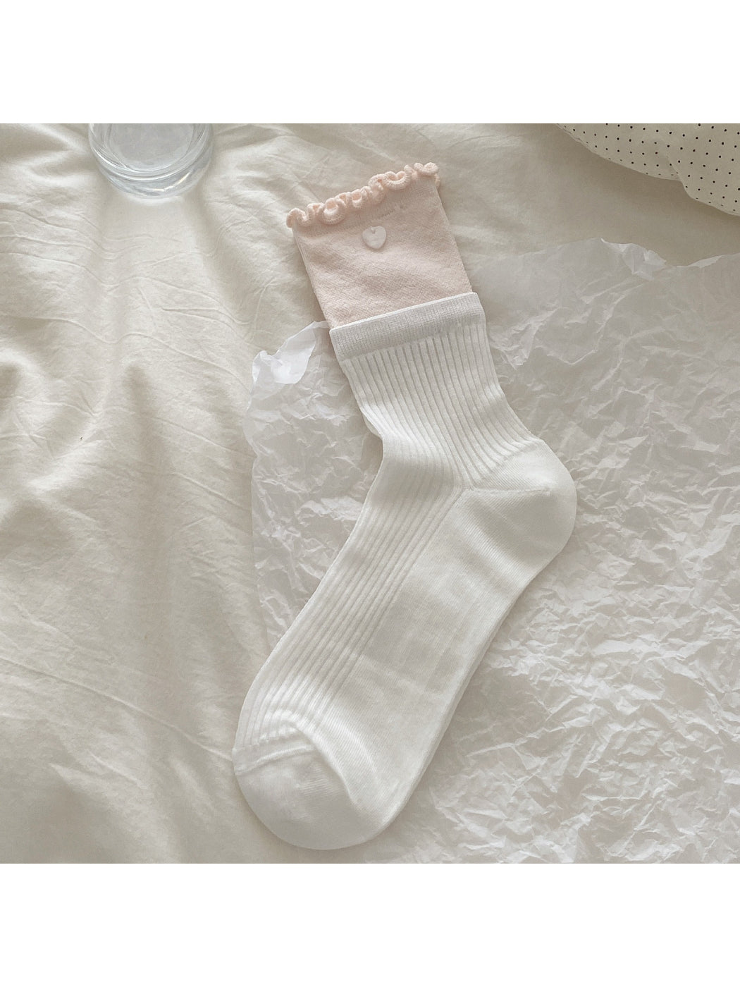 Rufia Ribbon Lace Mesh Crew Socks texture detail