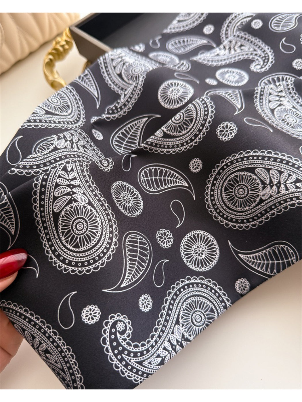 Scarvii - Paisley Border Skinny Scarf