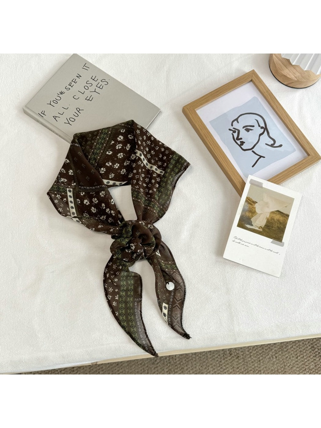 Scarvii - Vintage Style Floral Print Neck Scarf