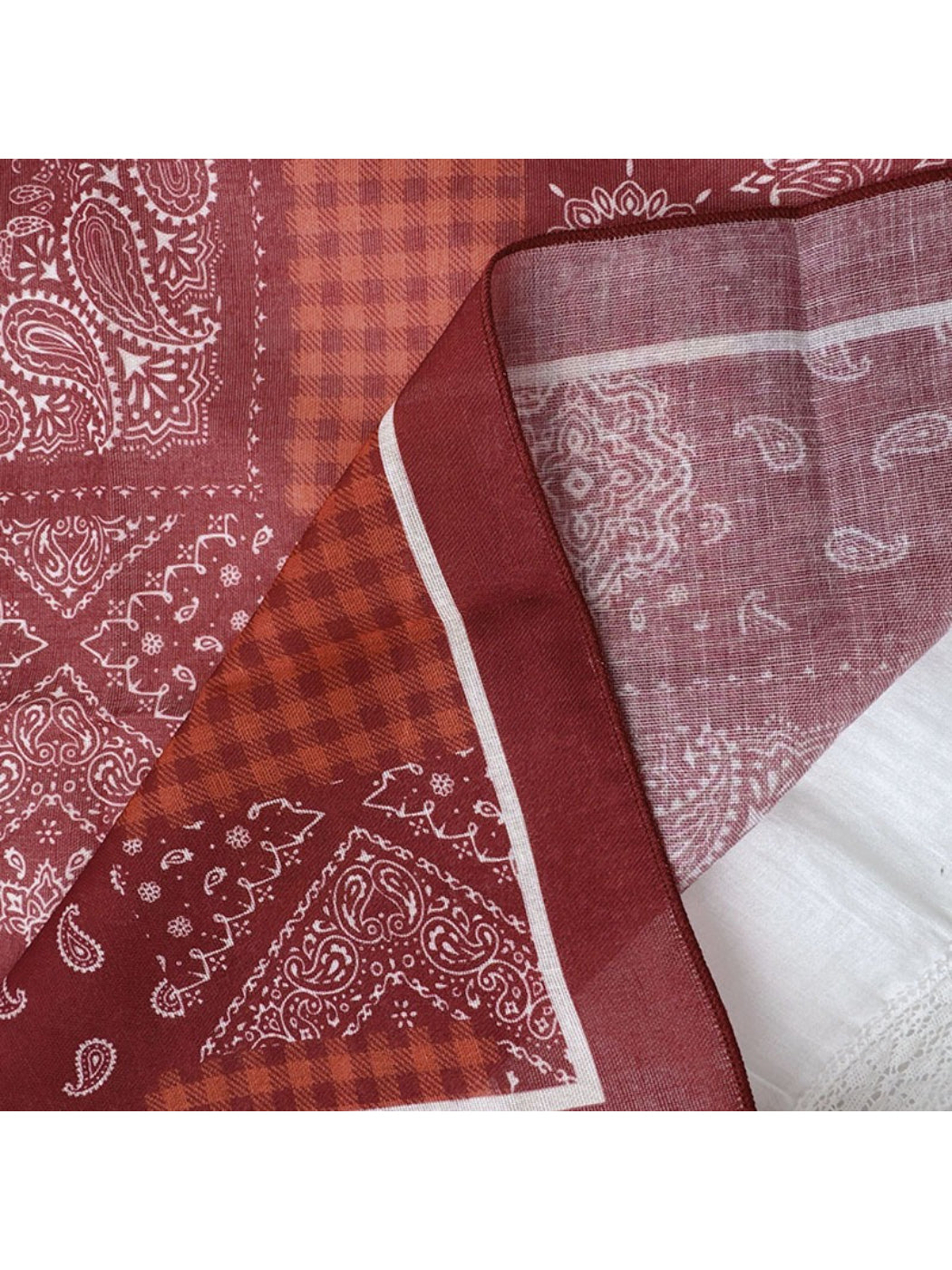 Scarvii - Vintage Paisley Square Neck Scarf