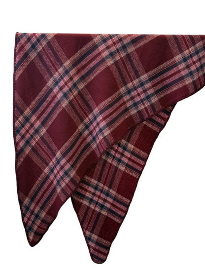 Scarvii - Classic Scarf with Plaid Pattern