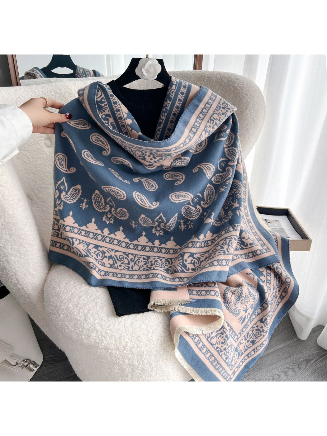Scarvii - Boho Paisley Border Knit Scarf