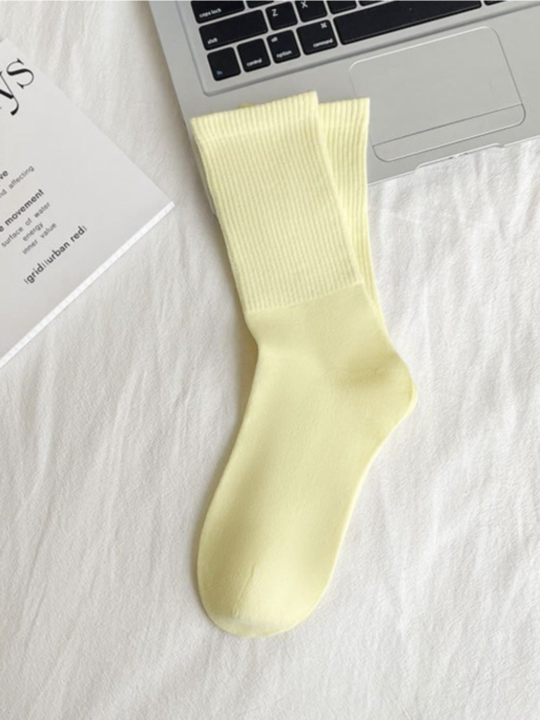 Rufia - Candy Colorful Solid Mid-Calf Socks