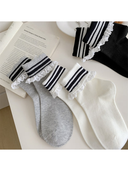Rufia - Lace Trim Striped Cuff Crew Socks