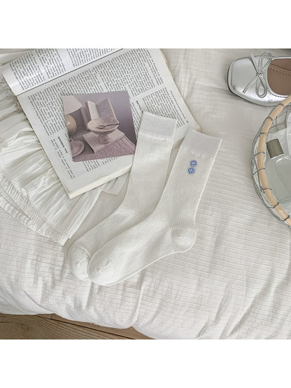 Rufia - Solid Color Button Detail Crew Socks