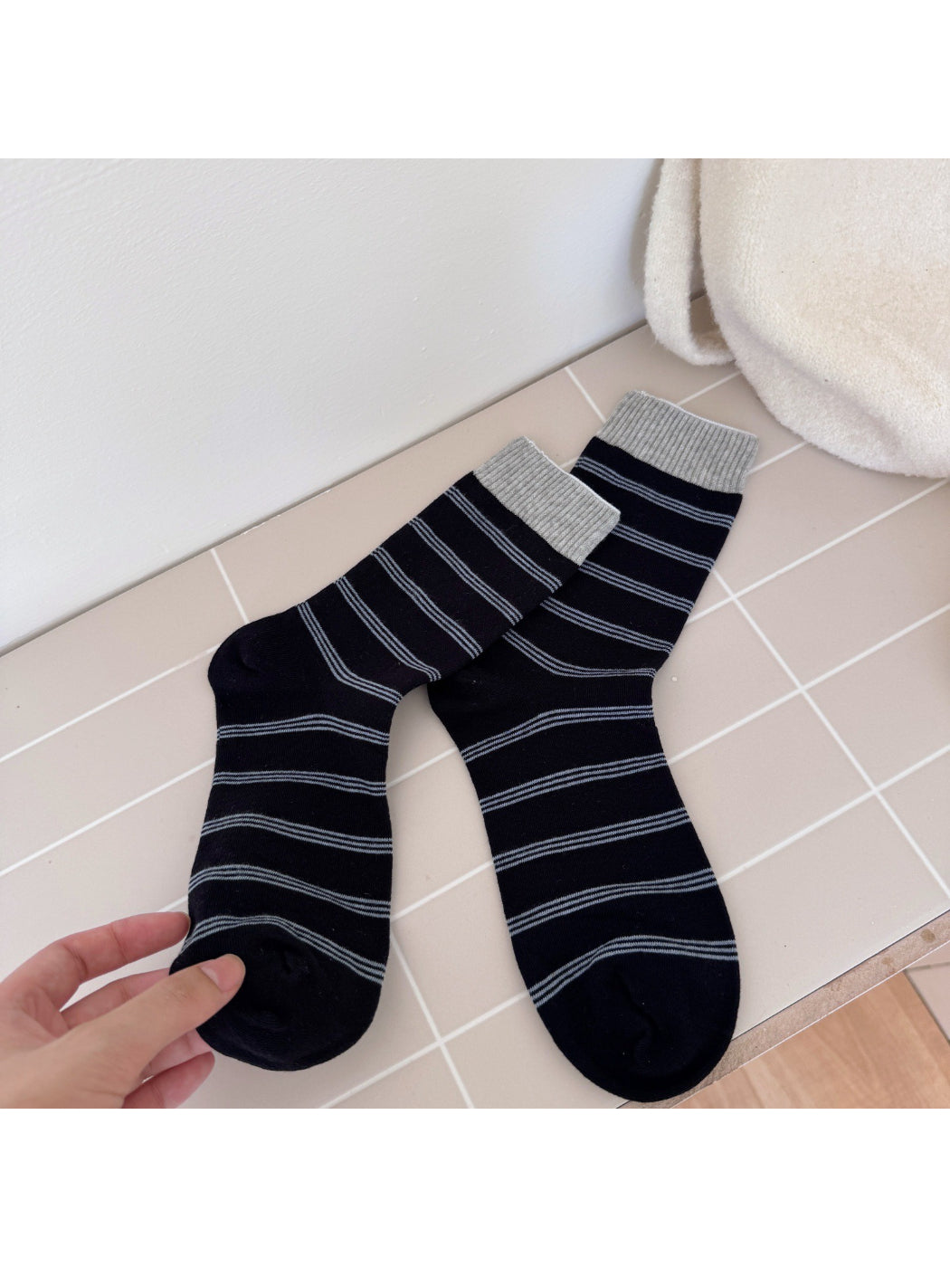 Rufia - Everyday Neutral Stripe Crew Socks product image 3