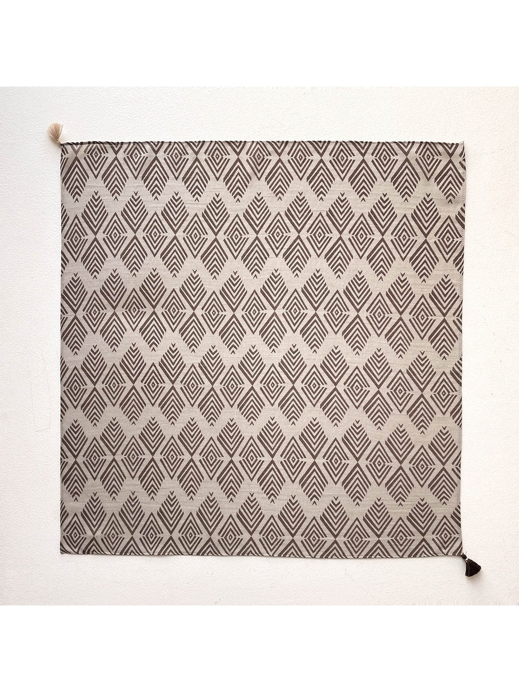 Scarvii - Retro Brown Geometric Print Square Scarf