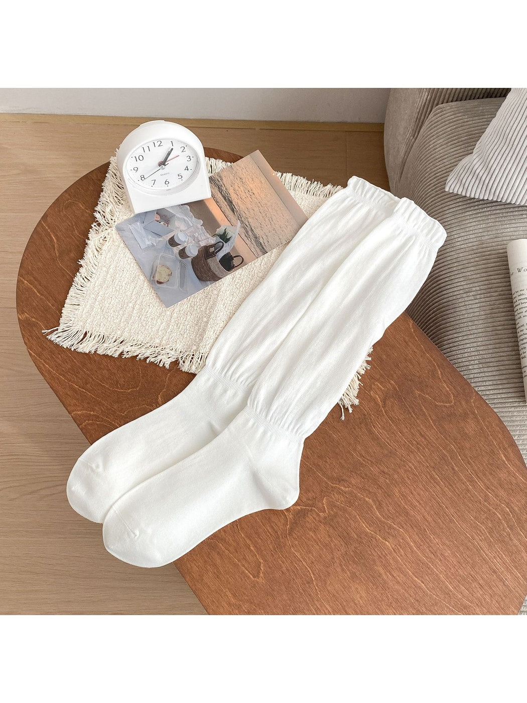 Rufia - Simple Style Ruffle Mid Calf Socks