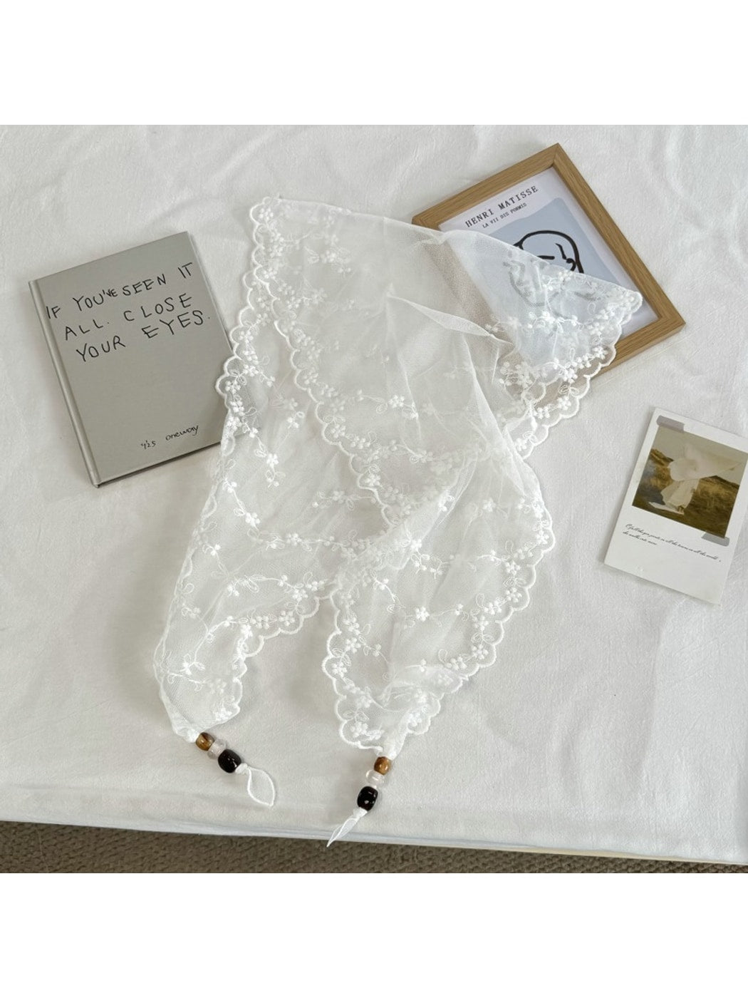Scarvii - White Floral Embroidery Lace Trim Scarf