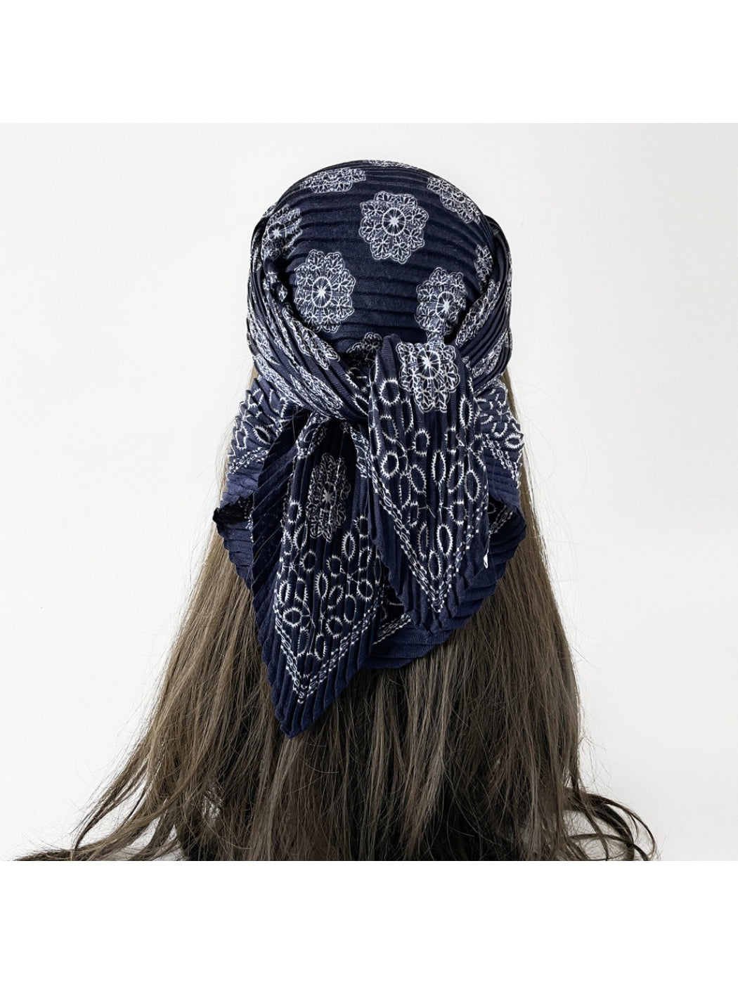 Scarvii - Modern Motif Pleated Scarf