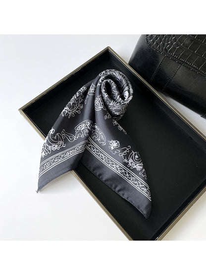 Scarvii - Graphic Circle Contrast Print Square Scarf