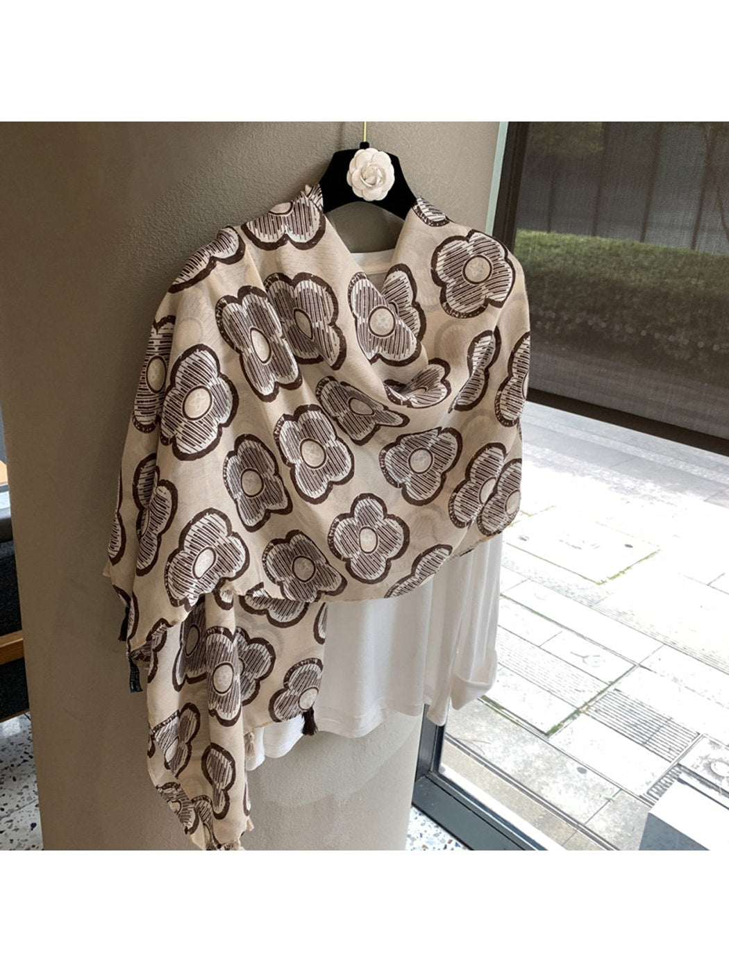 Scarvii - Clover Print Tassel Trim Rectangular Shawl