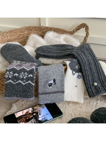 Rufia - Winter Kitty Pattern Crew Socks
