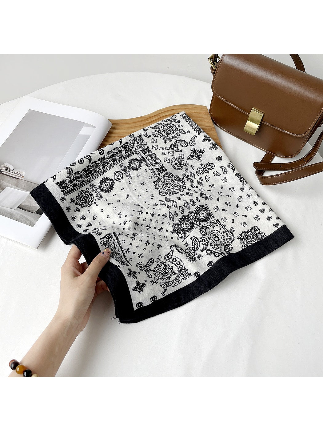 Scarvii - Colorblock Paisley Print Square Scarf