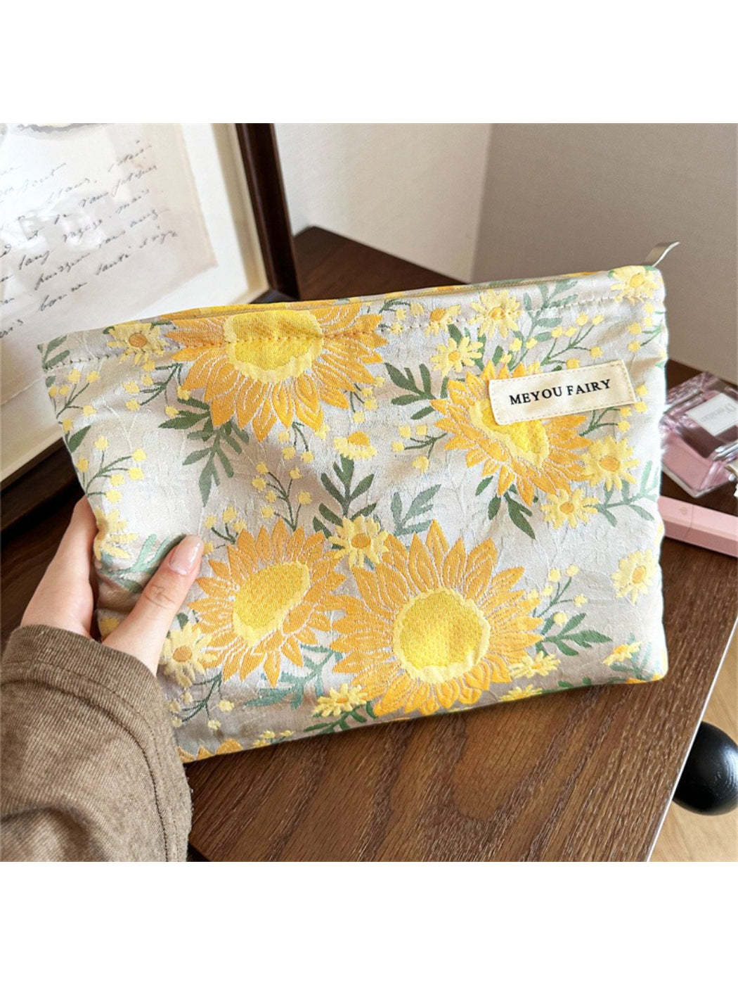 Cosbai Garden Bloom Organizer Bag product image
