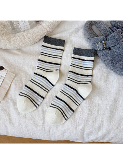Rufia - Playful Motif Ruffle Crew Socks