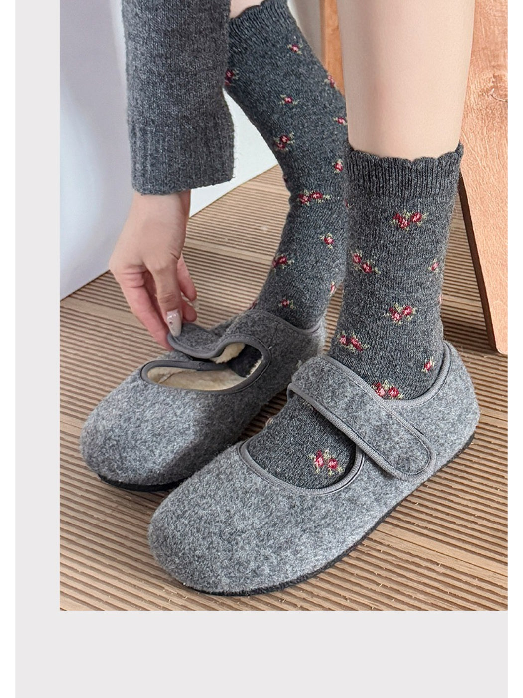 Rufia - Tiny Floral Knit Crew Socks