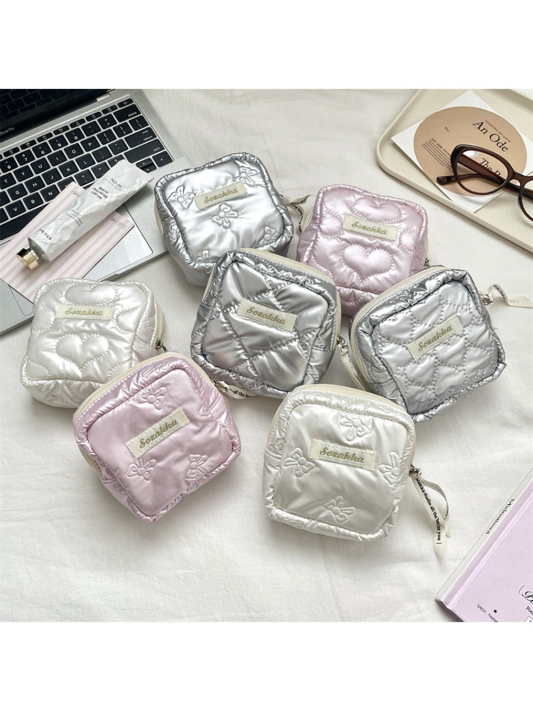 Cosbai - Mini Heart-Patterned Makeup Pouch